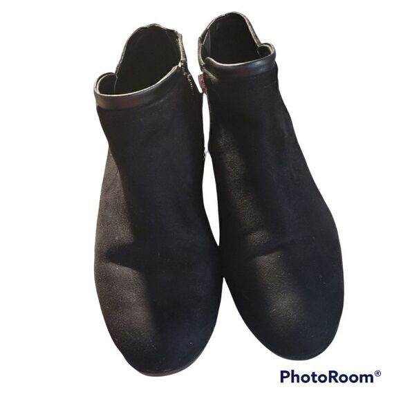 Comfort view black booties  - Picture 3 of 10